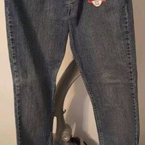 Levi Strauss Size 6 Short Women’s Blue Denim Jeans NWT Mid Rise Straight Stretch